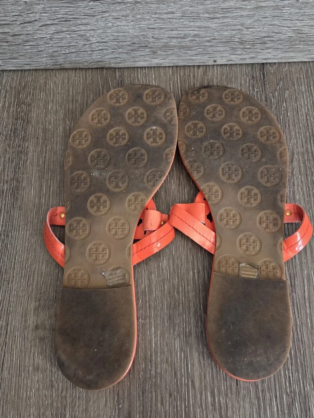 Tory Burch Miller Sandals Coral Orange Glossy Patent Logo Size 9M